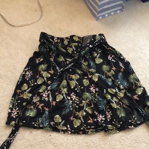 skirt ties in the front